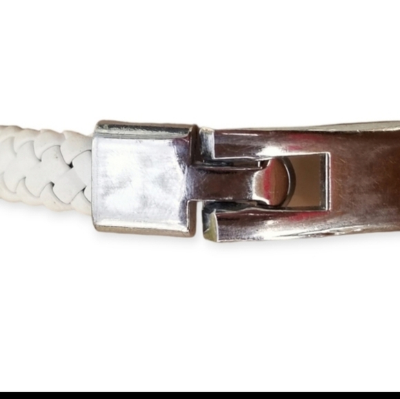WHITE BRAIDED LEATHER COWGIRL FASHION BRACELET - Picture 4 of 6